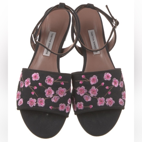 Tabitha Simmons Canvas Floral Cherry Blossom Embroidered Sandals Black Pink 6 - Picture 3 of 5